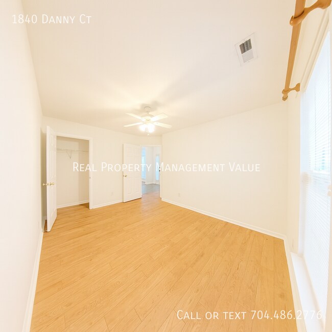 Building Photo - 1840 Danny Ct