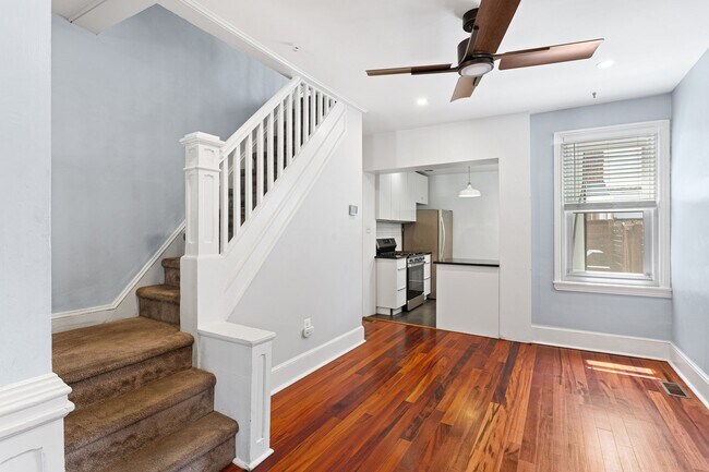 Building Photo - 2225 Taggert St