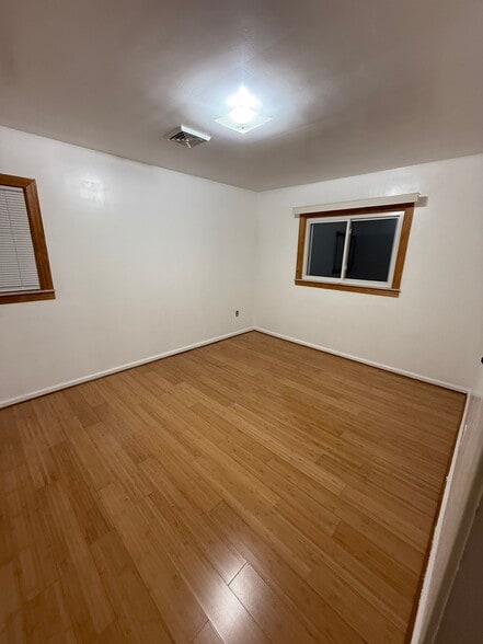 Building Photo - 5654 Burger St