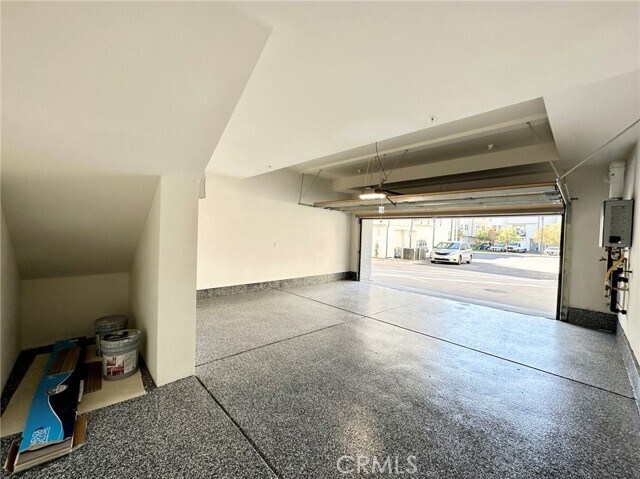 Building Photo - 1146 S Urbana St