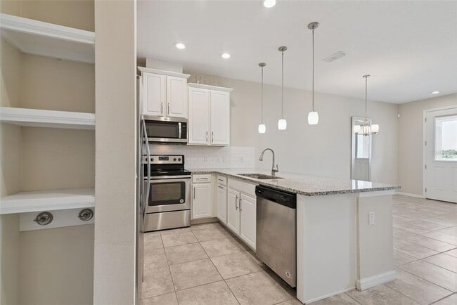 Building Photo - 2200 Garden Belle Dr