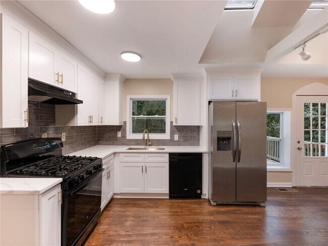 Building Photo - 2949 Judylyn Dr