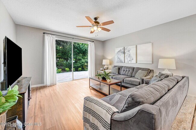 Building Photo - 993 Riviera Point Dr