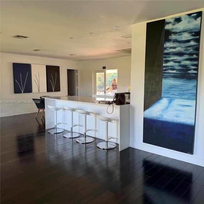 Building Photo - 11030 SW 42nd Ct