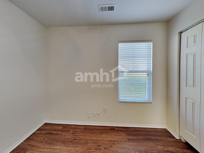 Building Photo - 1009 Gelfield Rd