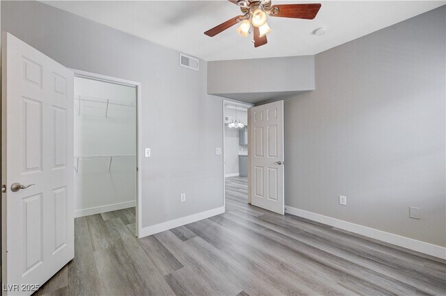 Building Photo - 2615 W Gary Ave