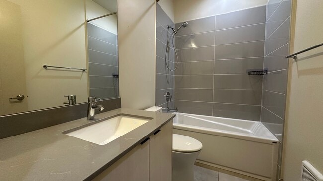 Building Photo - 1803 20th Ave