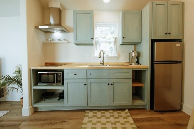 Building Photo - 3812 Fulton St