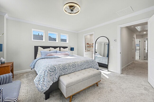 Building Photo - 4012 Yucca Aly
