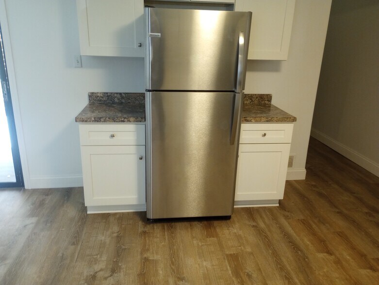 Building Photo - 1808 Mary St