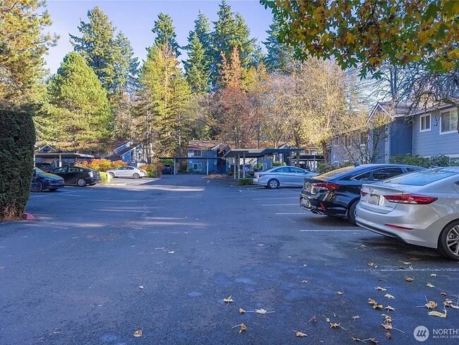 Building Photo - Modern First-Floor 1BR Condo | Near Totem Lake, Juanita Beach & Major Tech Employers