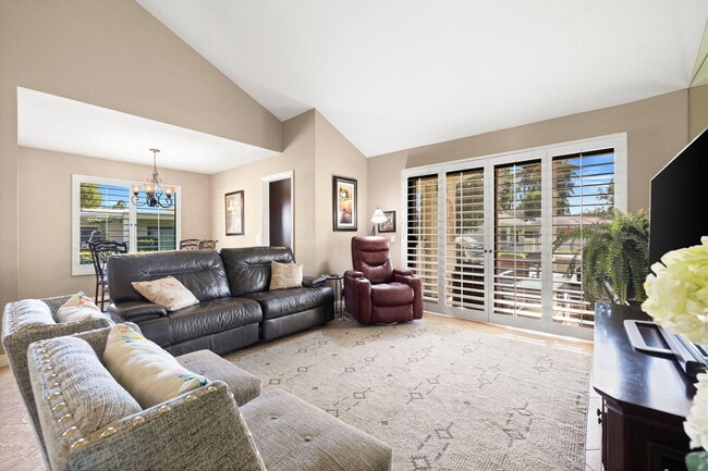 Building Photo - 68615 Paseo Soria