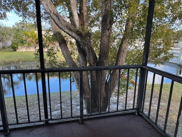 Building Photo - 10353 N Kendall Dr