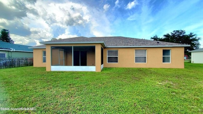 Building Photo - 5321 Cinnamon Fern Blvd
