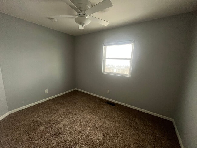 Building Photo - 229 S Dearborn Ave