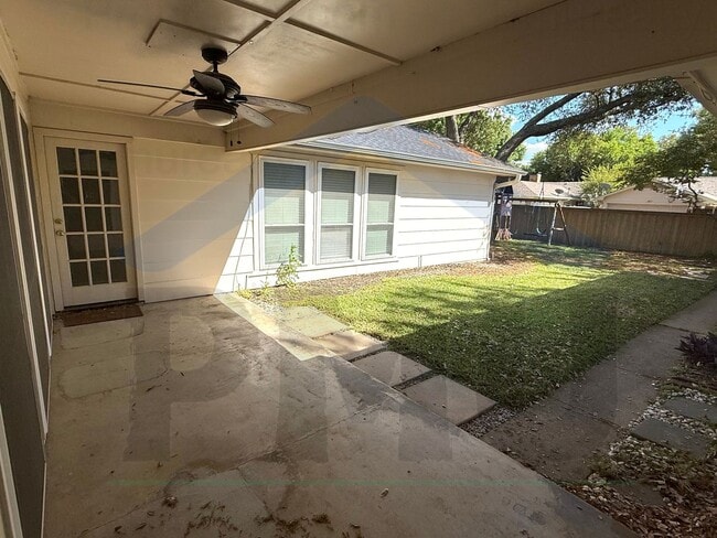 Building Photo - AVAILABLE NOW!!! Beautiful 4-bedroom, 2.5-bath home in the heart of Richardson