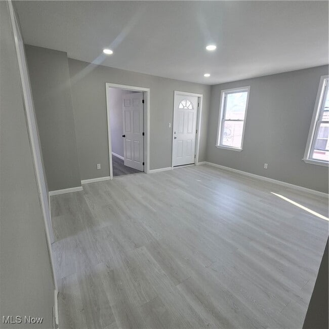 Building Photo - 2000 Forestdale Ave