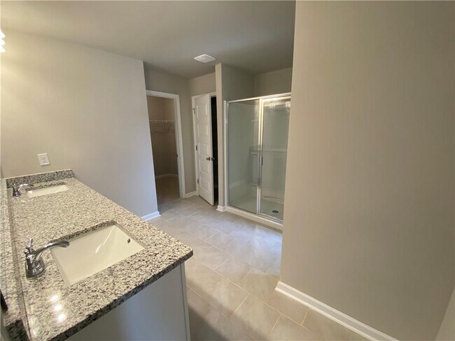 Building Photo - 3761 Prospect Point Dr