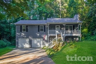 Building Photo - 199 Spring Dr