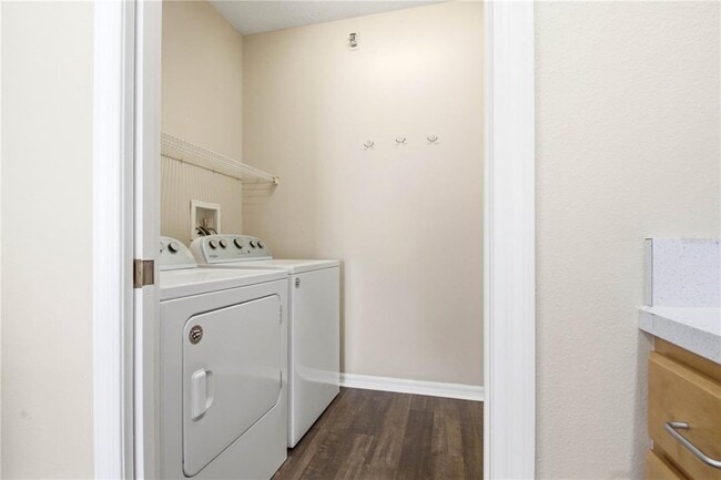 Building Photo - 9808 New Parke Rd