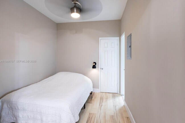 Building Photo - 260 Euclid Ave