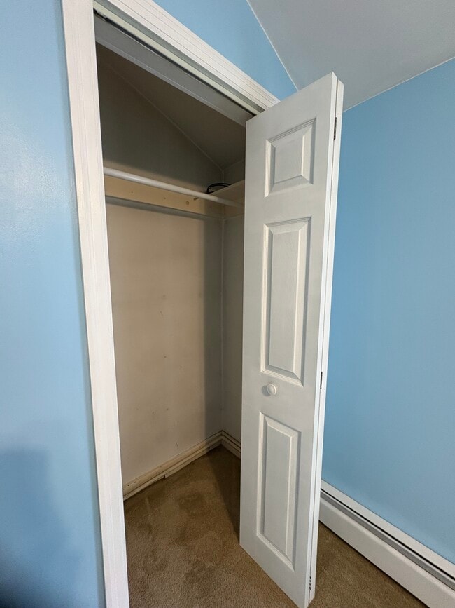 Building Photo - 25 St David St