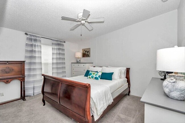 Building Photo - 5839 SW 59th St