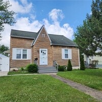 Building Photo - 526 Capen Blvd