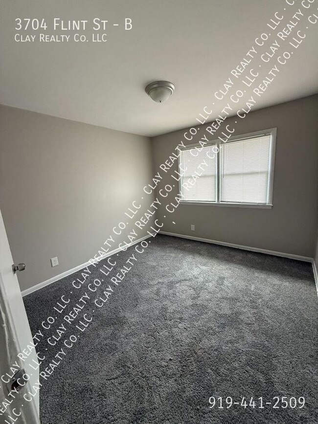 Building Photo - 3704 Flint St