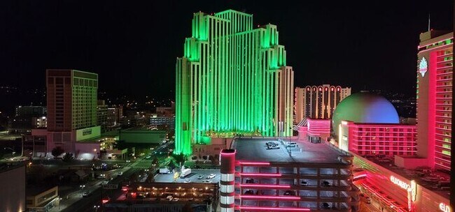 Building Photo - At the Montage!!! 1 bedroom 1 bath luxury ...