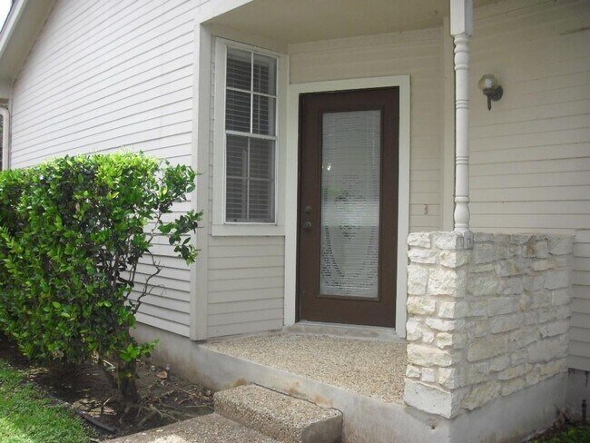 Building Photo - Charming 2/2 condo in Westcreek Landing!