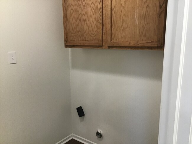 Building Photo - 14258 Marilyn Rd