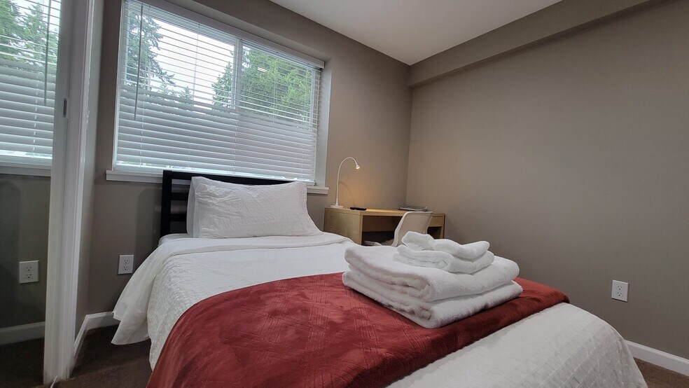 Building Photo - 1803 N 200th St