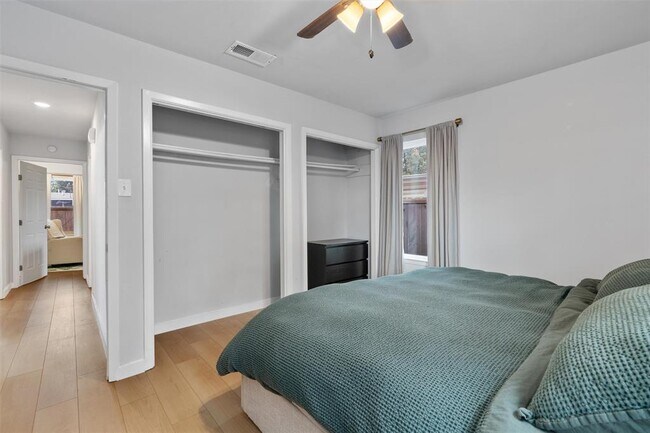 Building Photo - 9107 Shepard Dr