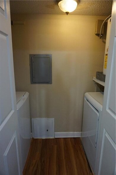 Building Photo - 1444 Carrollton Ave