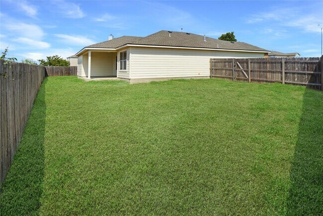 Building Photo - 14400 Martial Eagle Dr