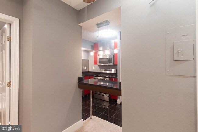 Building Photo - 3701 S George Mason Dr