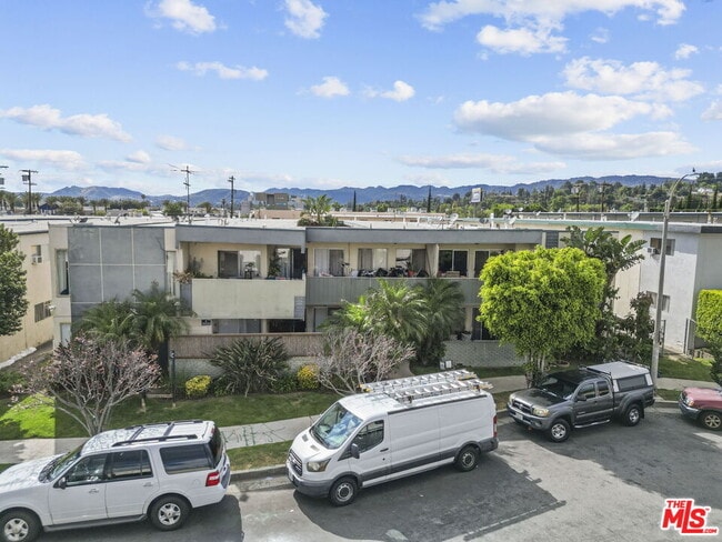 Building Photo - 8371 Northgate Ave