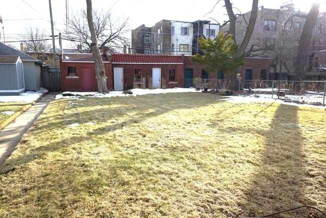 Building Photo - 1537 W Juneway Terrace