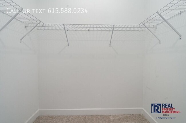 Building Photo - 353 Moira Cir