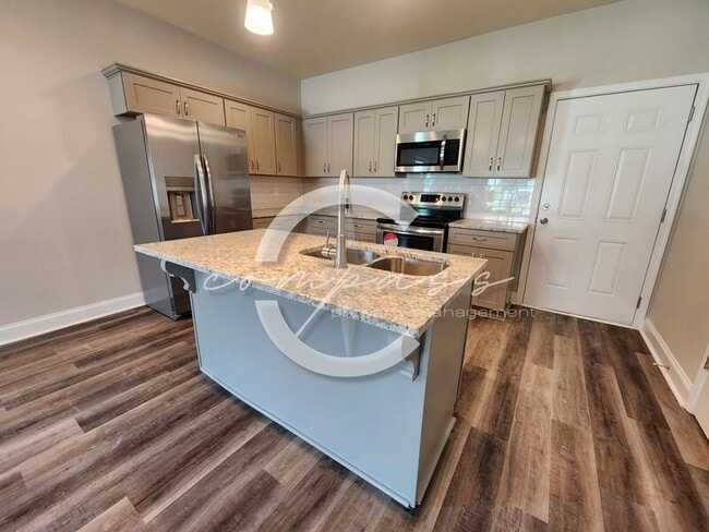 Building Photo - 6406 Olmadison Pl