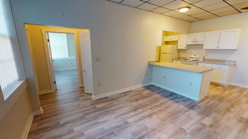 Building Photo - 59 Pleasant St