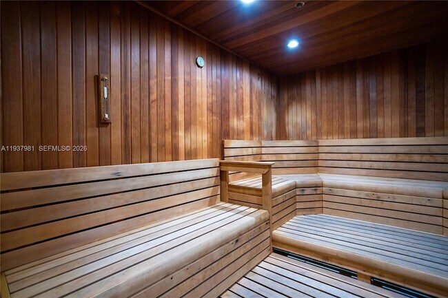 Building Photo - 1040 Biscayne Blvd