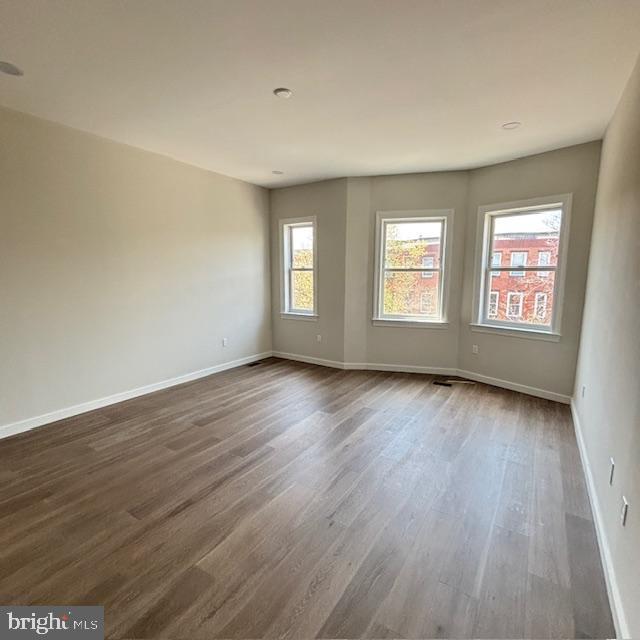 Building Photo - 2317 Callow Ave