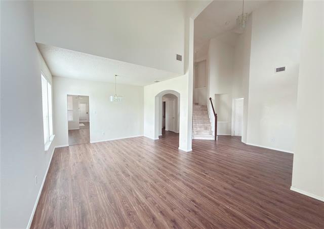 Building Photo - 1196 Winnipeg Dr