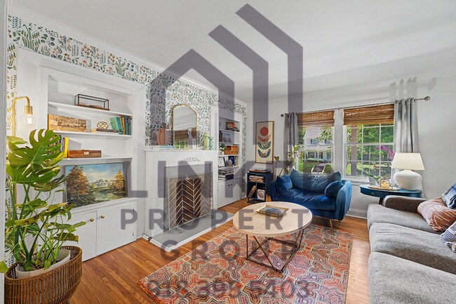 Building Photo - Beautiful Maple Ridge Home