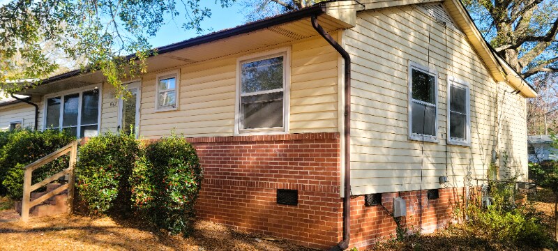 Building Photo - 1542 E Perry St