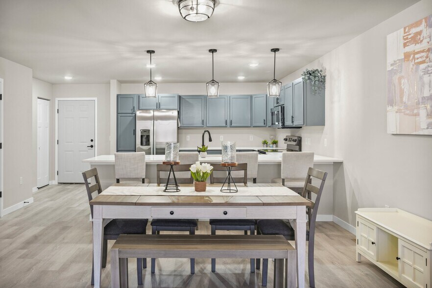 Building Photo - 5713 Eternity Dr