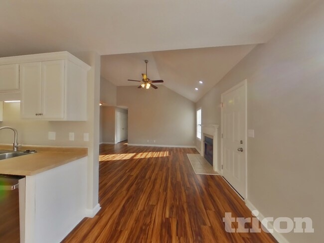 Building Photo - 1723 Ridge Runner Ct