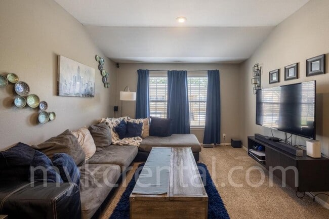 Building Photo - 1201 N Mart-way Dr